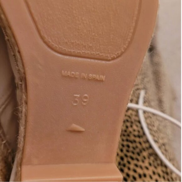 Anthropologie NWOT Naguisa Annona Ankle Bootie Spain size 39 US 8.5 - Picture 9 of 9